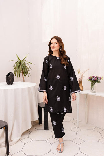 Winter's Collection – Dhanak 2PC Embroidered Set | Airjet Dhanak Embroidered